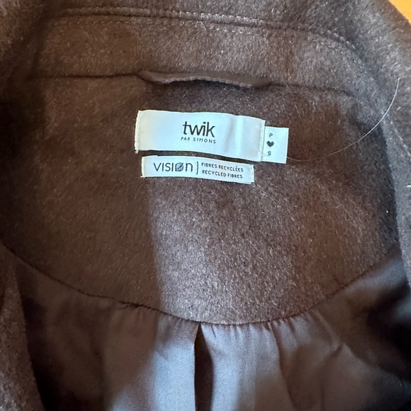 Simon’s Twik Chocolate Brown Coat - Picture 2 of 2